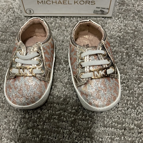 Michael Kors Baby Tinsel Infant Sneakers. Size 3. - Picture 2 of 5